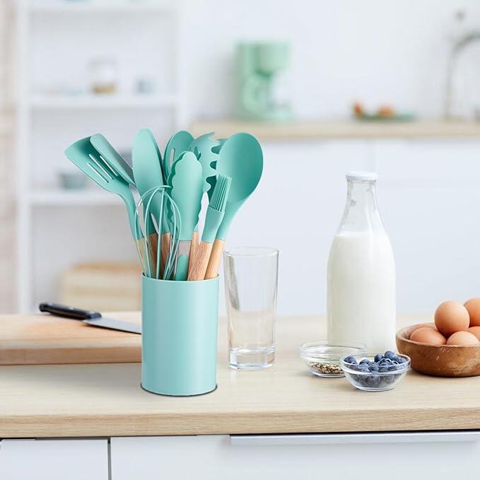Conjunto de 12 Utensílios de Cozinha em Silicone e Madeira PickMeDeals